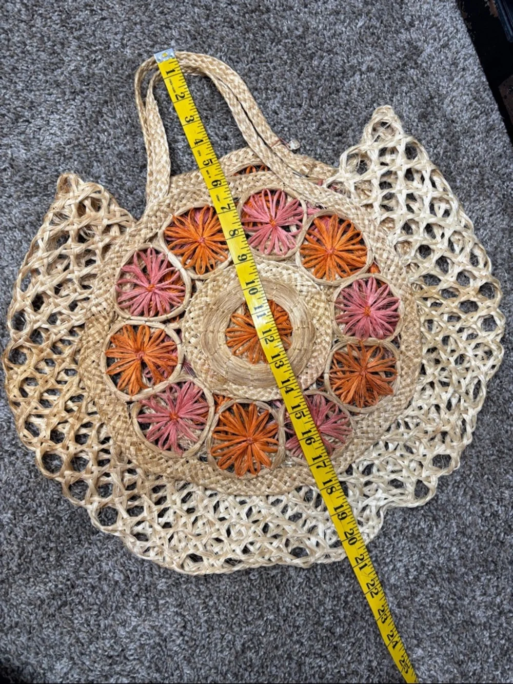 Vintage handcrafted Boho style straw beach tote bag woven flower design - Picture 7 of 7